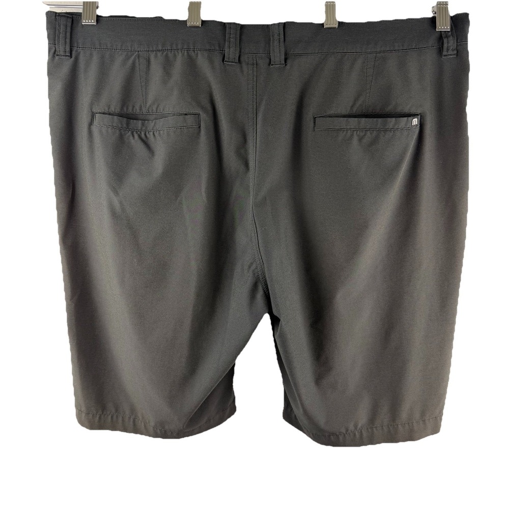 Travis Mathew Shorts Mens Sz 40 Gray Performance Stretch Golf Chinos 10" Inseam - Picture 6 of 11